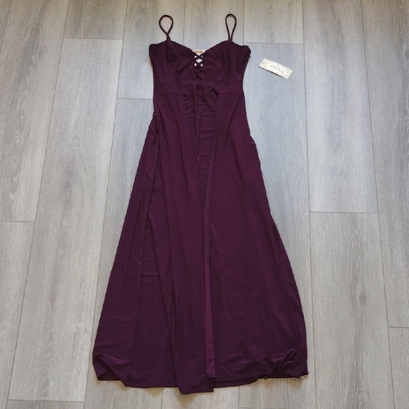 Wild Daisy Burgundy Spaghetti Strap Dress - Picture 3 of 13